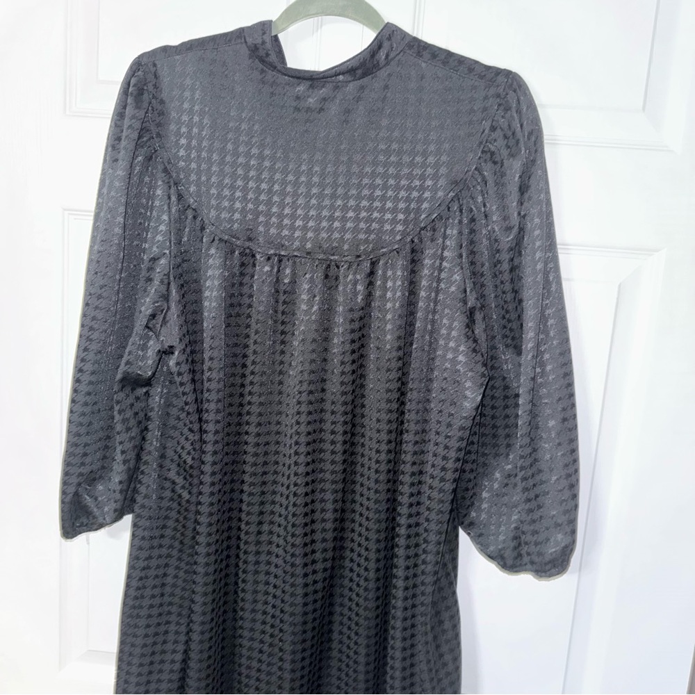 Walden Vintage Black On Black Houndstooth Housedr… - image 2